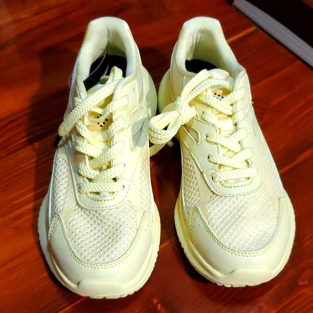 New shoe !!NinetyNine Products.